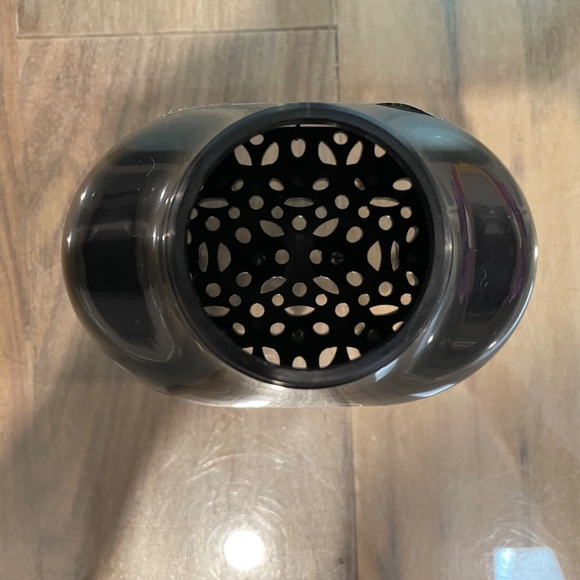 Excellent Condition Hair Diffuser Attachment with Extra Long Fingers - Picture 3 of 10